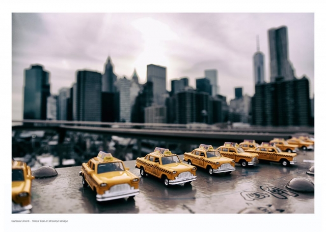 Barbara Orienti - yellow Cab on Brooklyn bridge