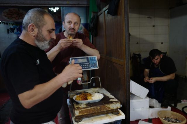 10_ALBERTI CLAUDIA_UN GIORNO A ISTANBUL_L1260671