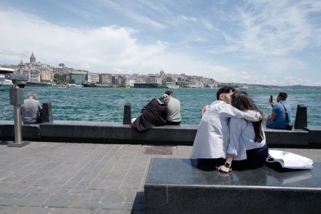 15_ALBERTI CLAUDIA_UN GIORNO A ISTANBUL_L1260773